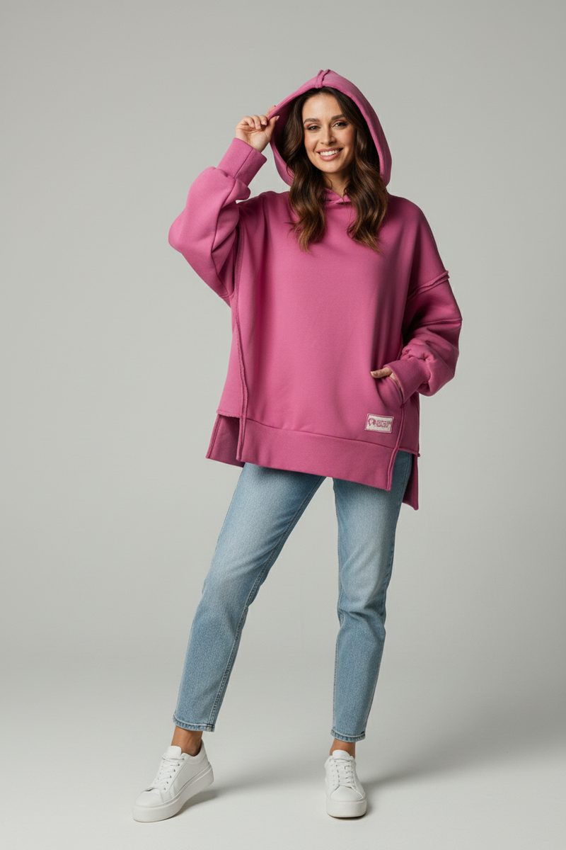 Fotografia odzieży AI – wirtualna modelka, bluza casual